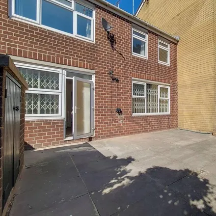 Rent this 3 bed townhouse on 6 Evans Close in London, E8 3TD