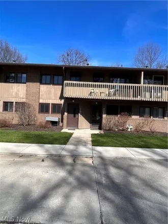 Buy this 2 bed condo on 2456 Berkshire Lane in Cleveland Heights, OH 44106