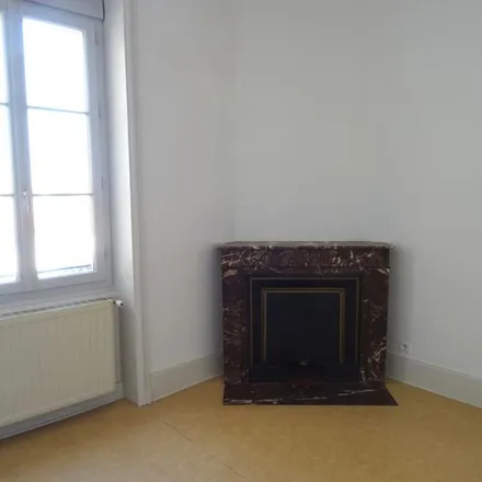 Rent this 4 bed apartment on 57 Rue Charles de Gaulle in 42300 Roanne, France