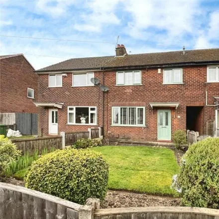 Buy this 3 bed townhouse on Tig Fold Road in Farnworth, BL4 0PF