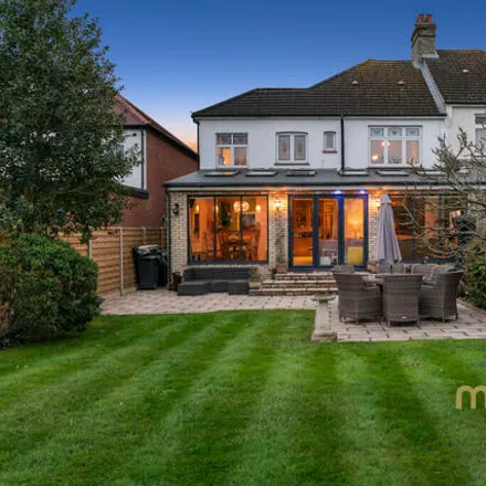 Image 2 - Clearview Court, 59A Bourne Hill, Winchmore Hill, London, N13 4LU, United Kingdom - Duplex for sale