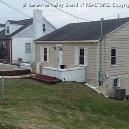 Buy this 4 bed house on 113 Oak Street in Dunbar, Kanawha County
