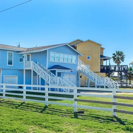 Image 2 - 632 Bluewater Highway, Surfside Beach, Brazoria County, TX 77541, USA - House for sale