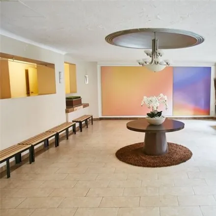 Image 4 - 94-11 59th Avenue, New York, NY 11373, USA - Apartment for sale