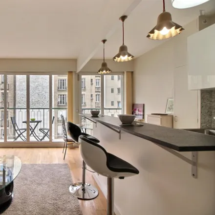Image 5 - 33 Rue Rennequin, 75017 Paris, France - Apartment for rent