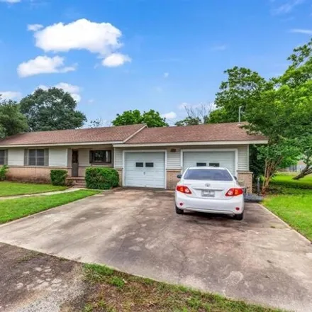Buy this 3 bed house on 301 2nd Street in Jarrell, TX 76537