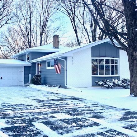 Rent this 3 bed house on 312 West Gartner Road in Naperville, IL 60540