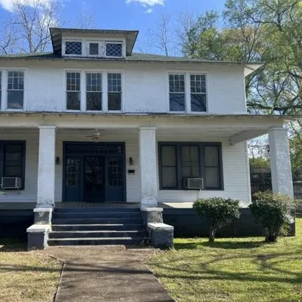 Image 1 - 110 Cole Street, Okolona, Chickasaw County, MS 38860, USA - House for sale