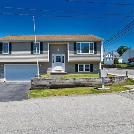 Buy this 3 bed house on 46 Terry Lane in Steep Brook, Fall River