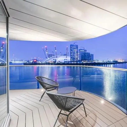 Image 2 - New Providence Wharf, 1 Fairmont Avenue, London, E14 9PF, United Kingdom - Apartment for sale