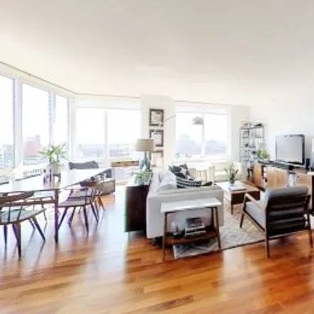 Rent this 3 bed apartment on #10c,640 West 237Th Street in Riverdale, New York City