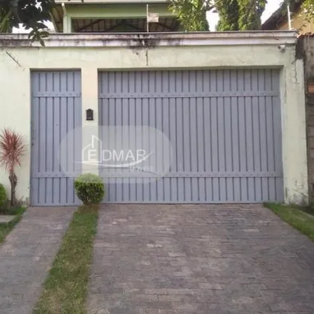 Buy this 3 bed house on Rua Palmeiras in Sede, Contagem - MG