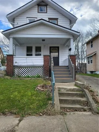 Buy this 2 bed house on 336 Cole Avenue in Akron, OH 44301