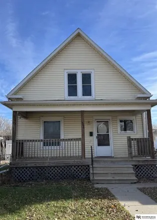 Buy this 2 bed house on 398 South 25th Street in Lincoln, NE 68510