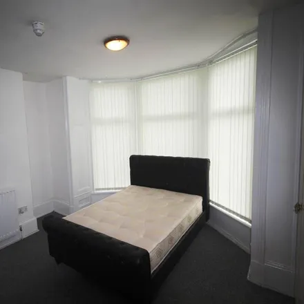 Image 4 - Claremont Morley Street, Claremont, Bradford, BD7 1BQ, United Kingdom - Apartment for rent
