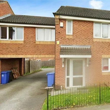 Buy this 3 bed duplex on Broomhill Lane in Mansfield Woodhouse, NG19 6AT