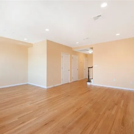 Image 2 - 1829 East 13th Street, New York, NY 11229, USA - Condo for sale