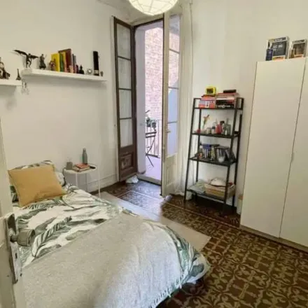 Image 9 - Carrer d'Aragó, 141, 143, 08001 Barcelona, Spain - Apartment for rent