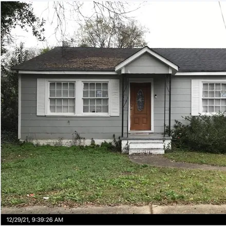 Buy this 3 bed house on 877 Newberg Avenue in Macon, GA 31206