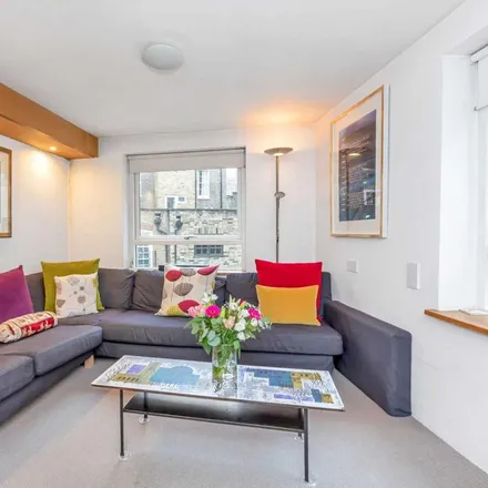 Rent this 3 bed apartment on Bon Accord Pest Control Pimlico in 49 Moreton Terrace, London