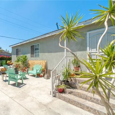 Image 5 - 1622 East 46th Street, Los Angeles, CA 90011, USA - House for sale