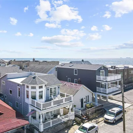 Image 3 - 23 New Hampshire Street, City of Long Beach, NY 11561, USA - House for sale