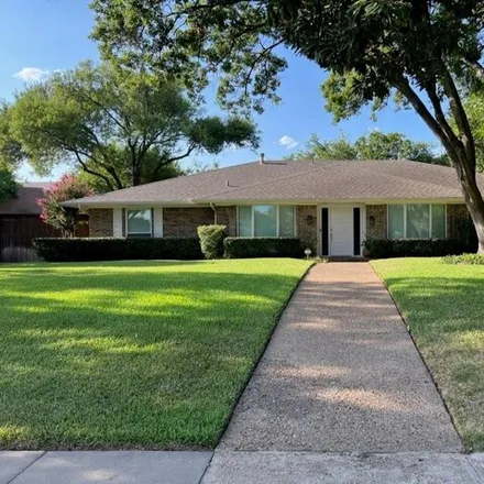 Rent this 4 bed house on 4031 Flintridge Drive in Dallas, TX 75244