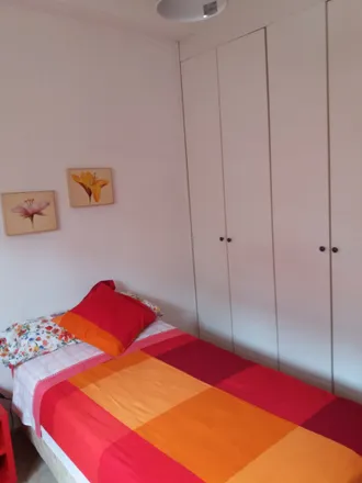 Rent this 2 bed duplex on Villaviciosa de Odón
