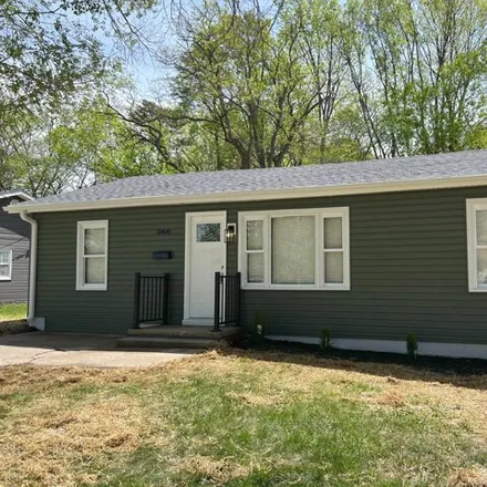 Buy this 3 bed house on 2866 Flora Drive in Columbia, MO 65202