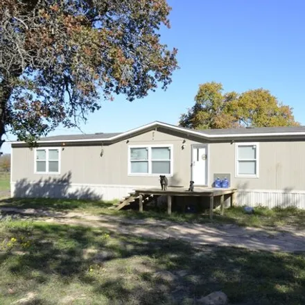 Buy this studio apartment on 522 Patton Road in Atascosa County, TX 78069