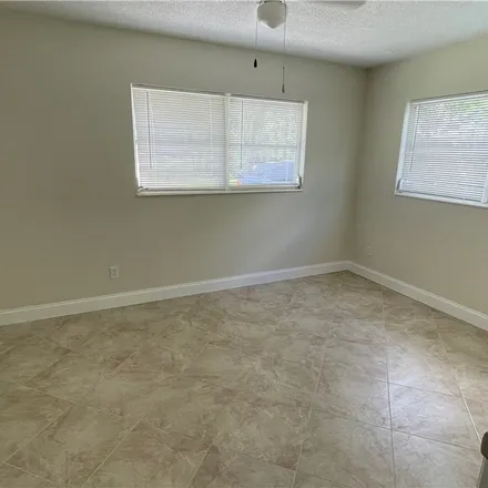 Image 7 - 1099 Vineyard Place, Lehigh Acres, FL 33936, USA - Townhouse for rent
