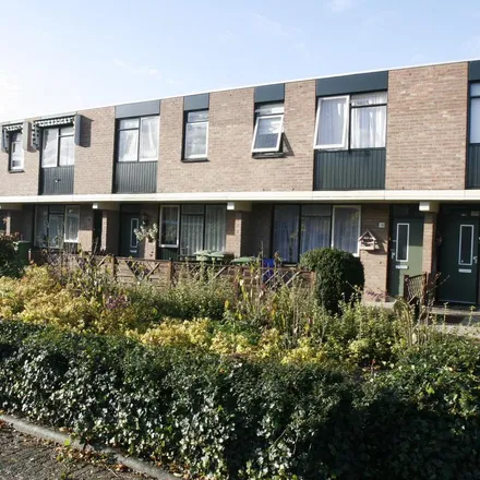 Rent this 3 bed apartment on Kornet 15 in 3068 LN Rotterdam, Netherlands