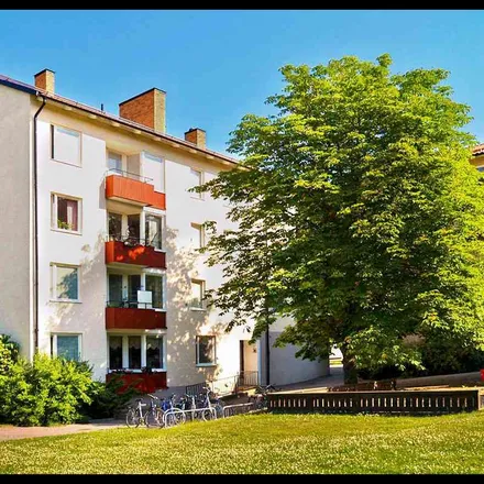 Rent this 3 bed apartment on Åbylundsgatan 19 in 582 36 Linköping, Sweden