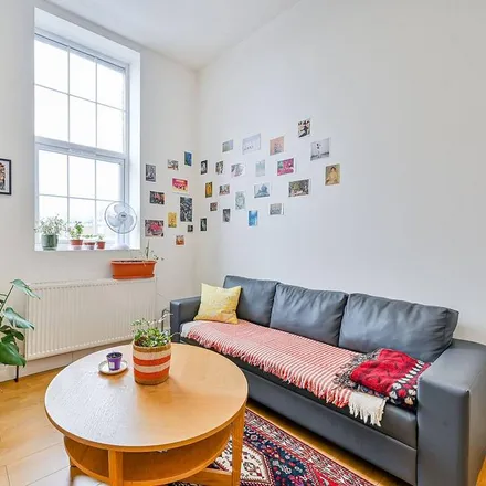 Rent this 1 bed apartment on unnamed road in London, W3 9DB