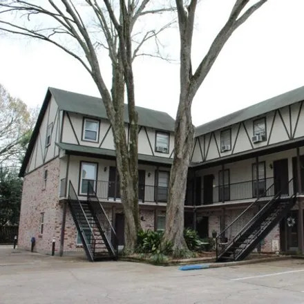 Rent this 1 bed condo on 142 Wylie Drive in Mirabeau Gardens, Baton Rouge