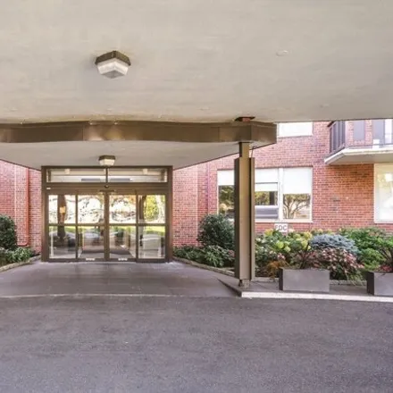 Image 2 - Imperial Towers Condos, 280 Boylston Street, Newton, MA 02459, USA - Condo for sale