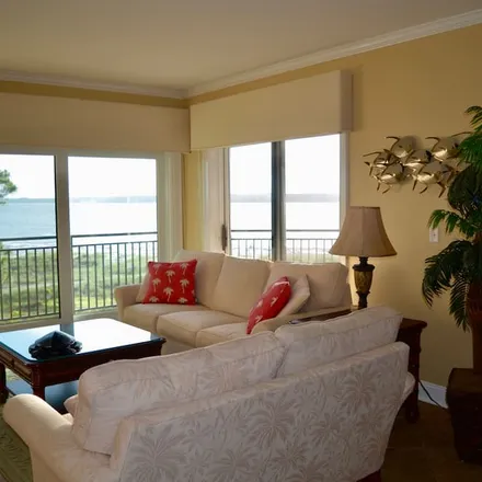 Rent this 1 bed house on Hilton Head Island