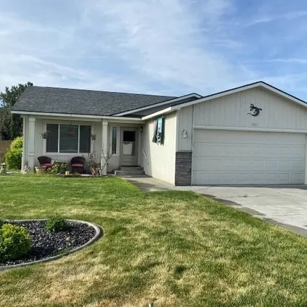 Buy this 3 bed house on 5641 Aloha Drive in West Richland, WA 99353