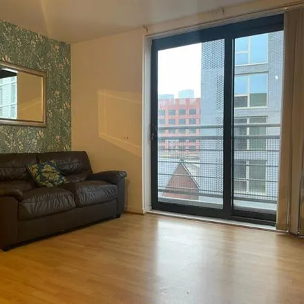 Image 2 - City Point II, Sackville Street, Salford, M3 6AN, United Kingdom - Room for rent