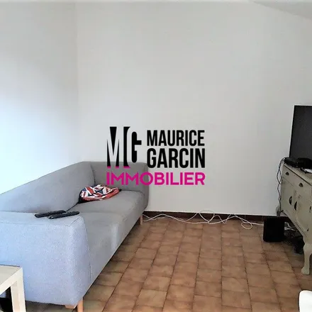 Rent this 1 bed apartment on Hôtel de Bonioti in Rue de la Margelle, 84210 Pernes-les-Fontaines