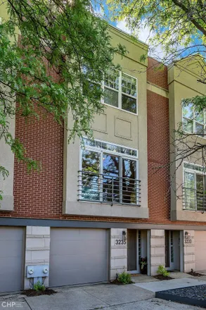 Buy this 2 bed townhouse on 3233 North Ravenswood Avenue in Chicago, IL 60613