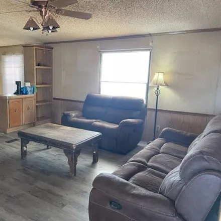 Image 6 - 419 South Moss Avenue, West Odessa, TX 79763, USA - House for sale