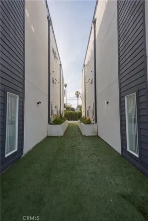 Image 1 - 2725 S LA Brea Ave, Los Angeles, California, 90016 - House for sale