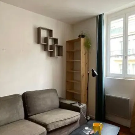 Image 2 - Tui, Rue de Liège, 64000 Pau, France - Apartment for rent