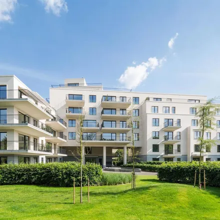 Rent this 1 bed apartment on Rue Baron Roger Vander Noot - Baron Roger Vander Nootstraat 21 in 1180 Uccle - Ukkel, Belgium