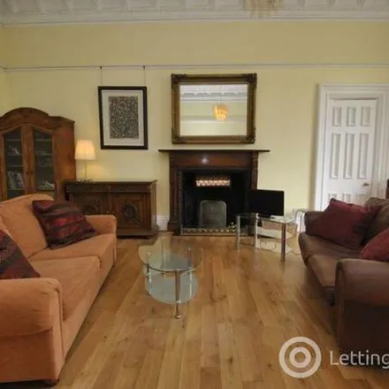 Rent this 2 bed townhouse on Clairmont Gardens in Glasgow, G3 7LW