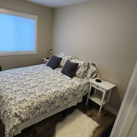 Rent this 2 bed house on North Central in Kelowna, BC V1Y 6W8