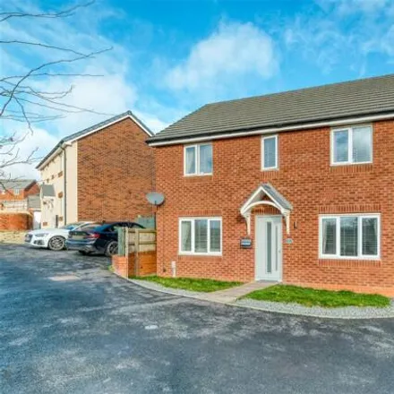 Buy this 4 bed house on Hawling Street in Redditch, B97 6BQ