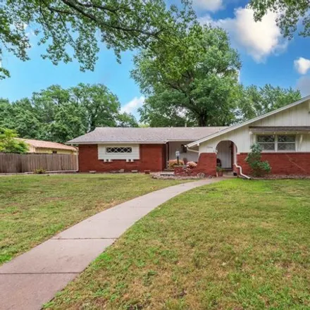 Image 3 - 1304 N Charlotte St, Wichita, Kansas, 67208 - House for sale