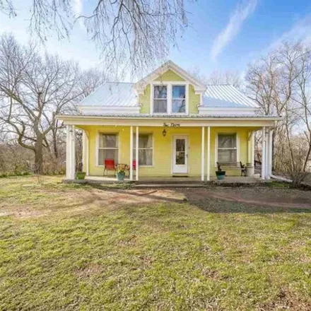 Buy this 3 bed house on 1001 Harrison Street in Pawnee, OK 74058